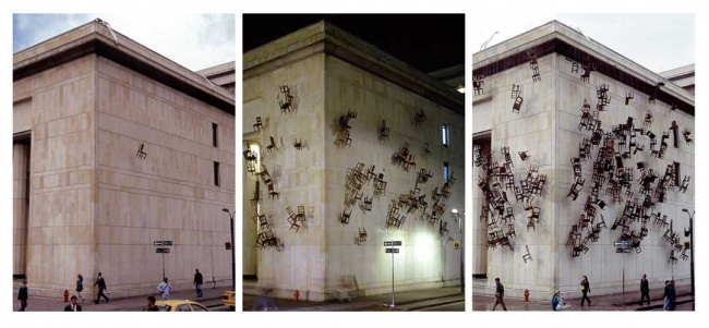 Doris Salcedo, "Noviembre 6 y 7," 2000. Installation at Palace of Justice, Bogotá, Colombia. Courtesy Alexander and Bonin, New York. © Doris Salcedo.